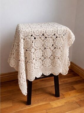 Vintage Handmade Crochet Cream Tablecloth Farmhouse Kitchen Decor Cotton